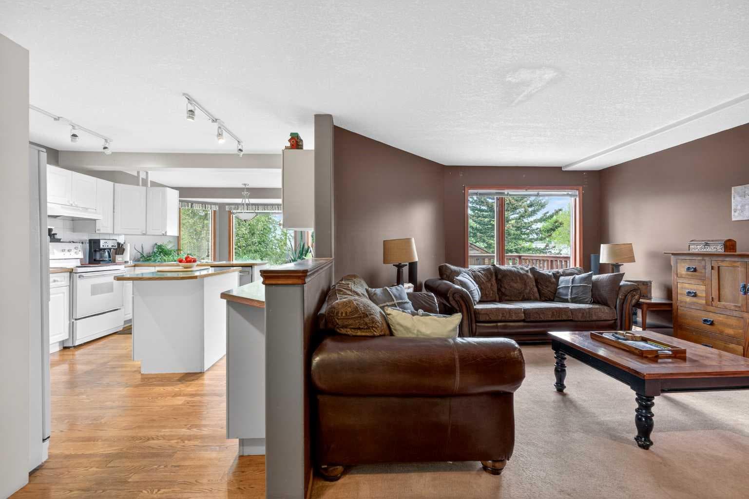 148 Sierra Madre Crescent SW