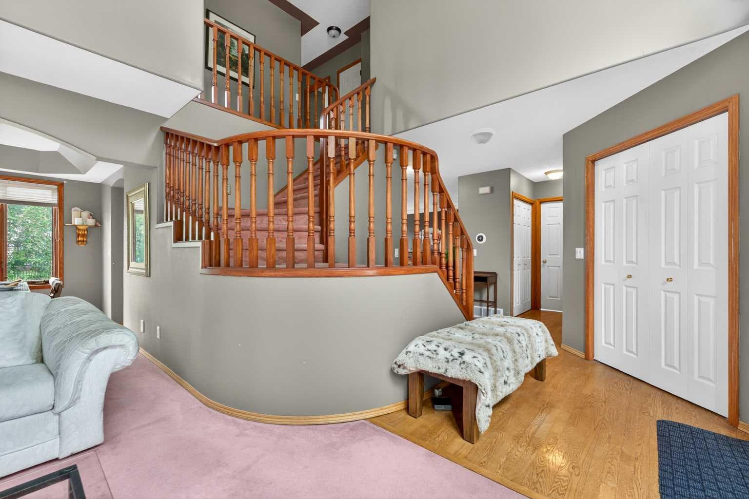 148 Sierra Madre Crescent SW