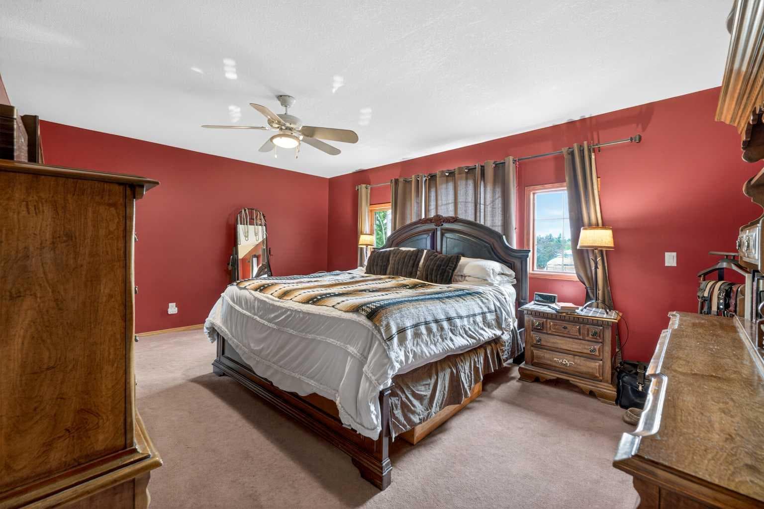 148 Sierra Madre Crescent SW