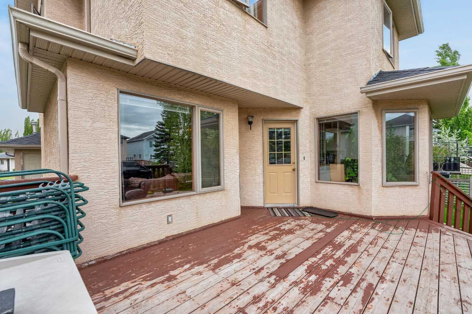 148 Sierra Madre Crescent SW