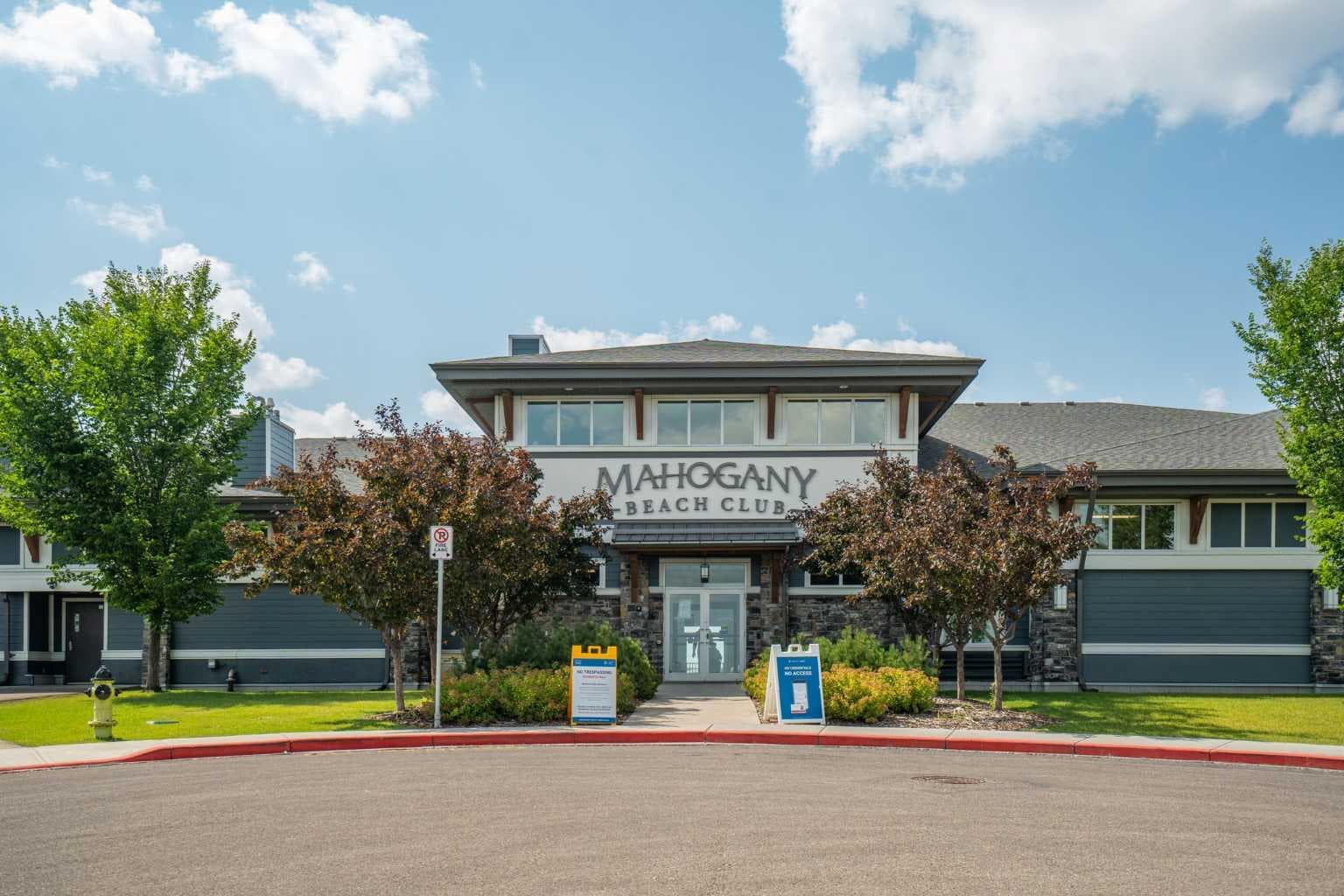 1021 Mahogany Boulevard SE