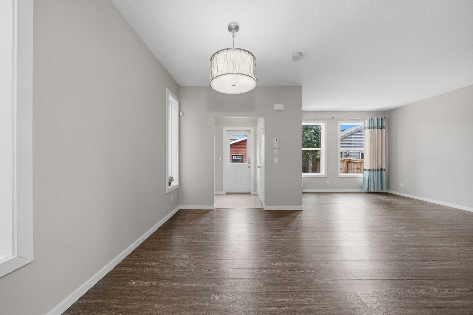 75 Legacy Glen Row SE