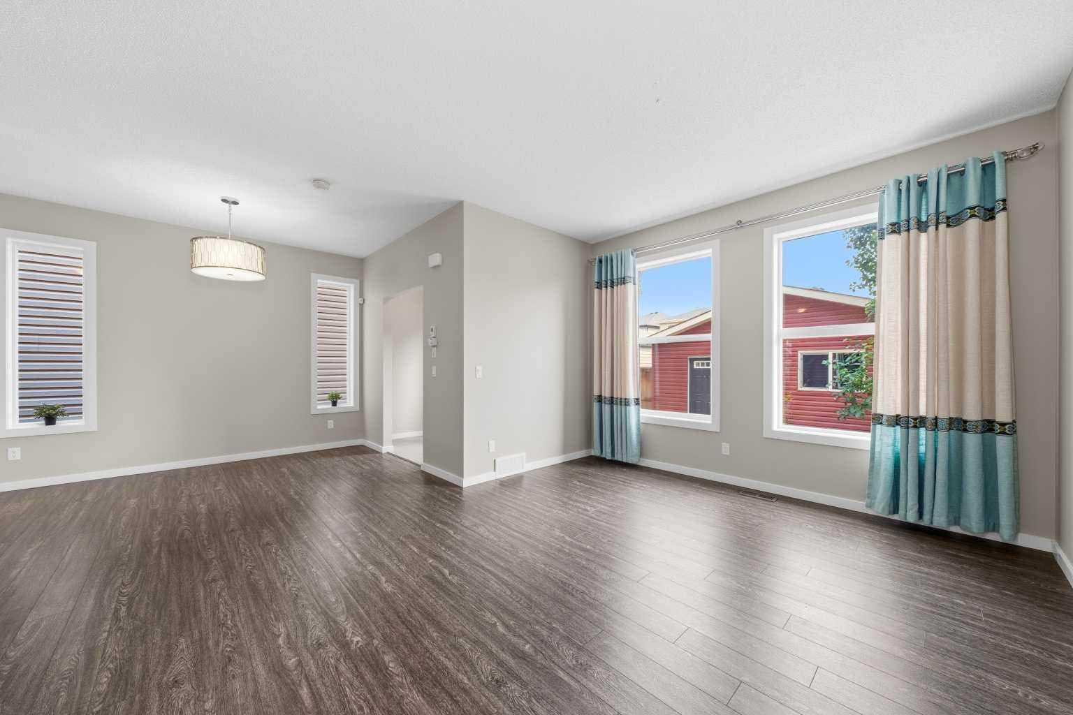 75 Legacy Glen Row SE
