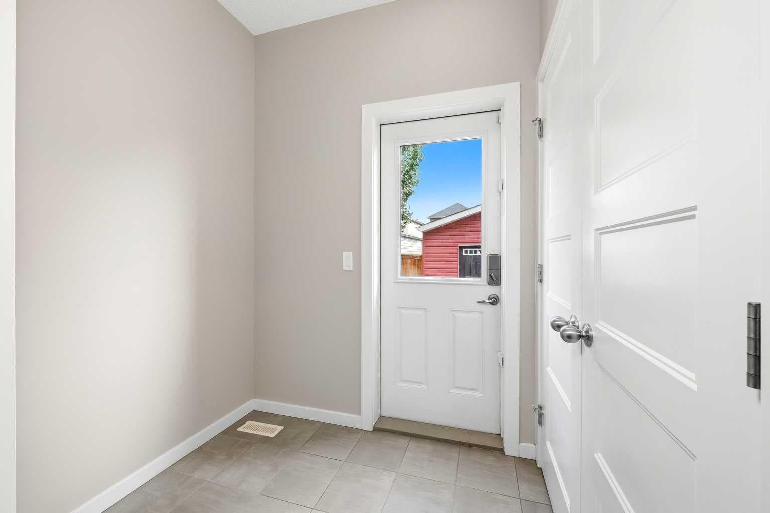 75 Legacy Glen Row SE