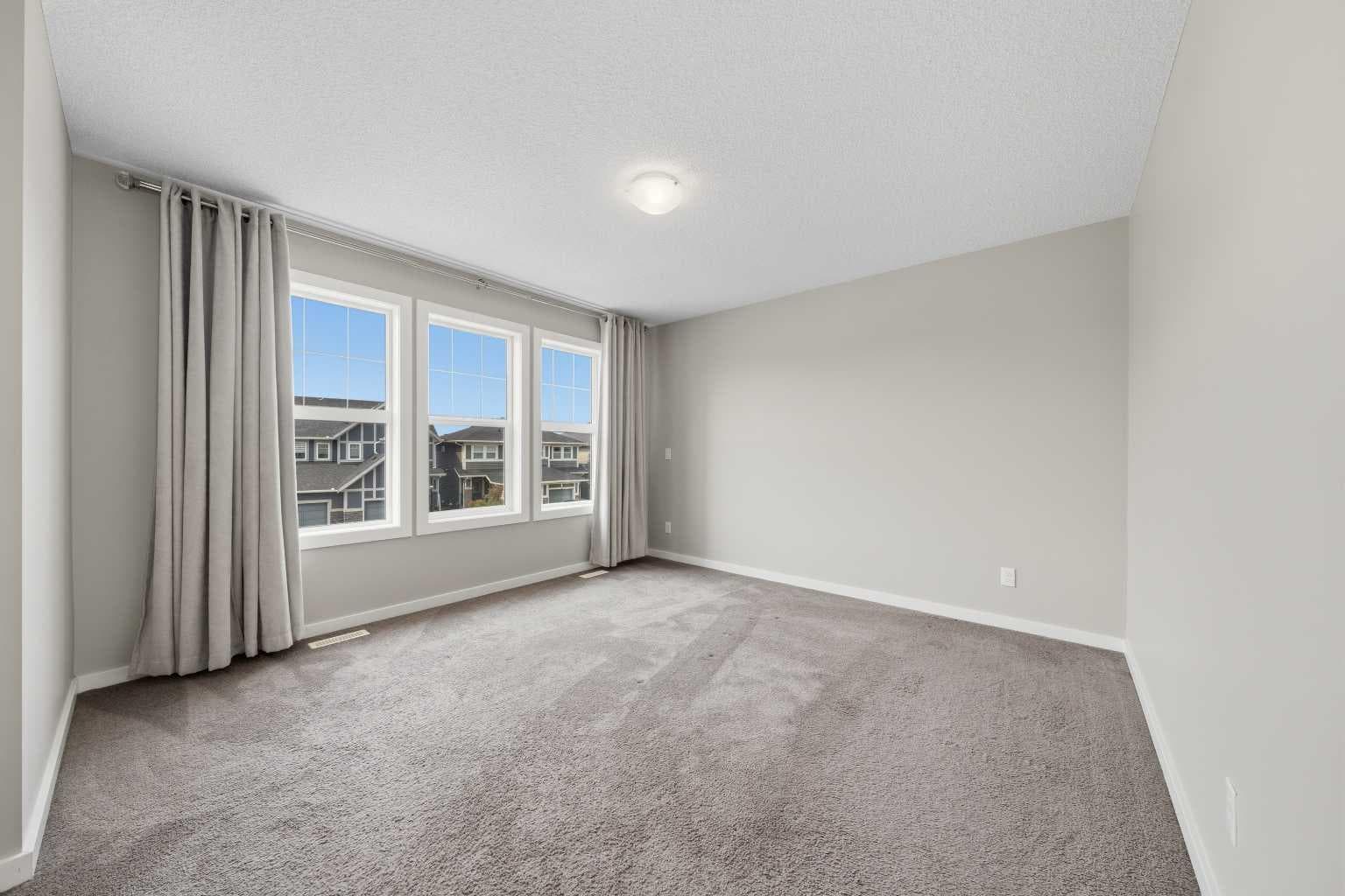 75 Legacy Glen Row SE