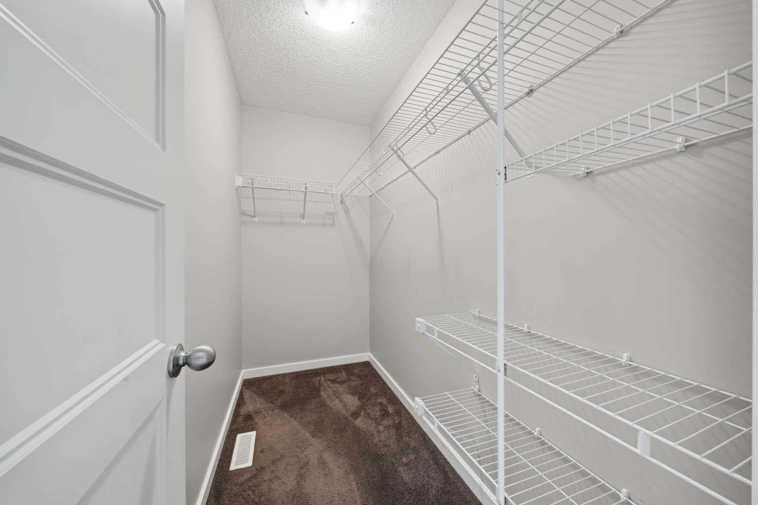 75 Legacy Glen Row SE