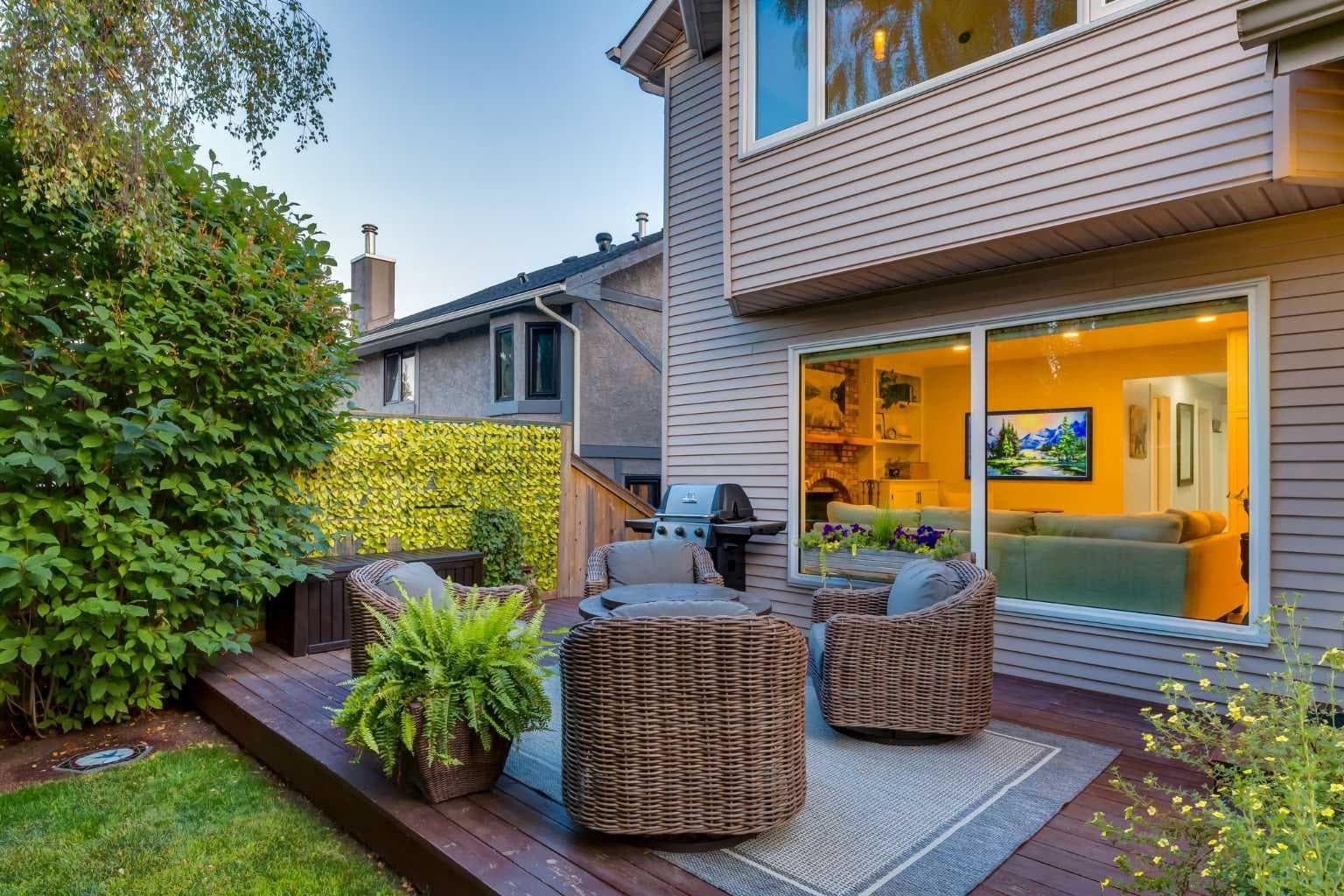775 STRATHCONA Drive SW