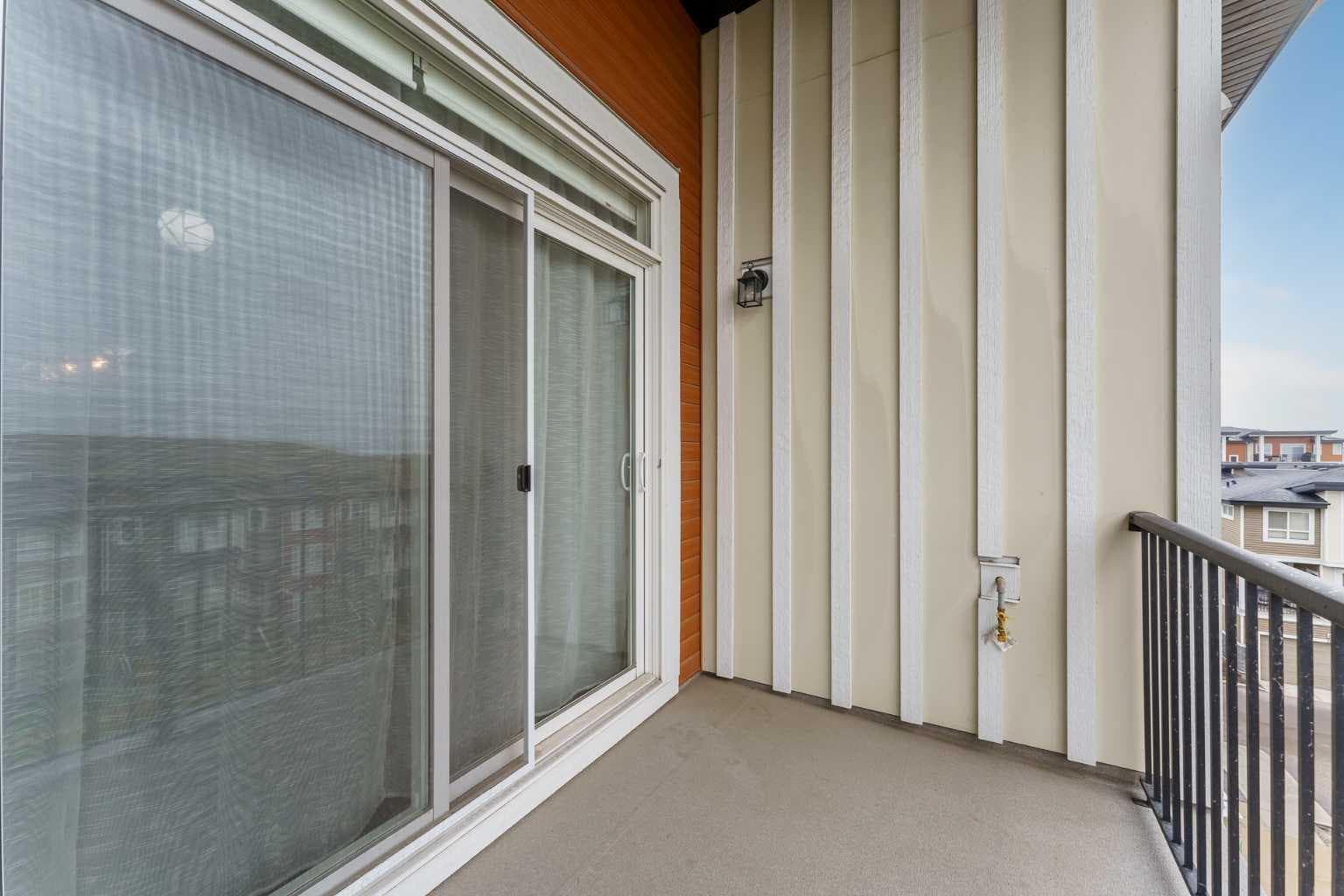 410, 35 Walgrove Walk SE