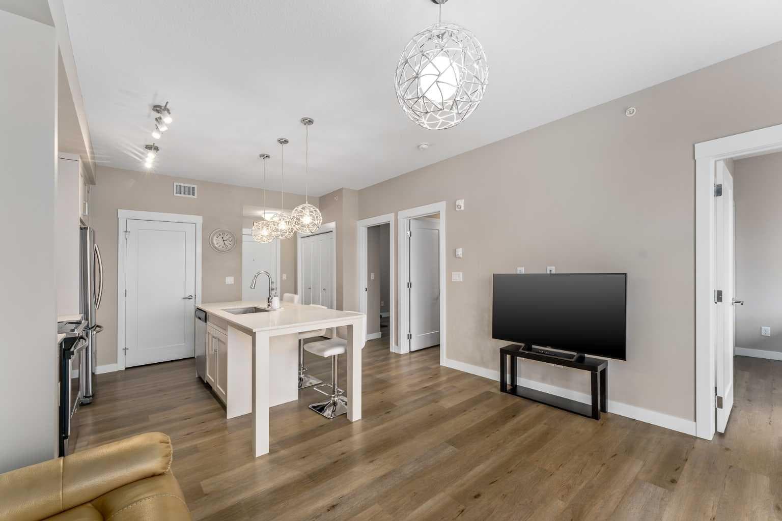 410, 35 Walgrove Walk SE