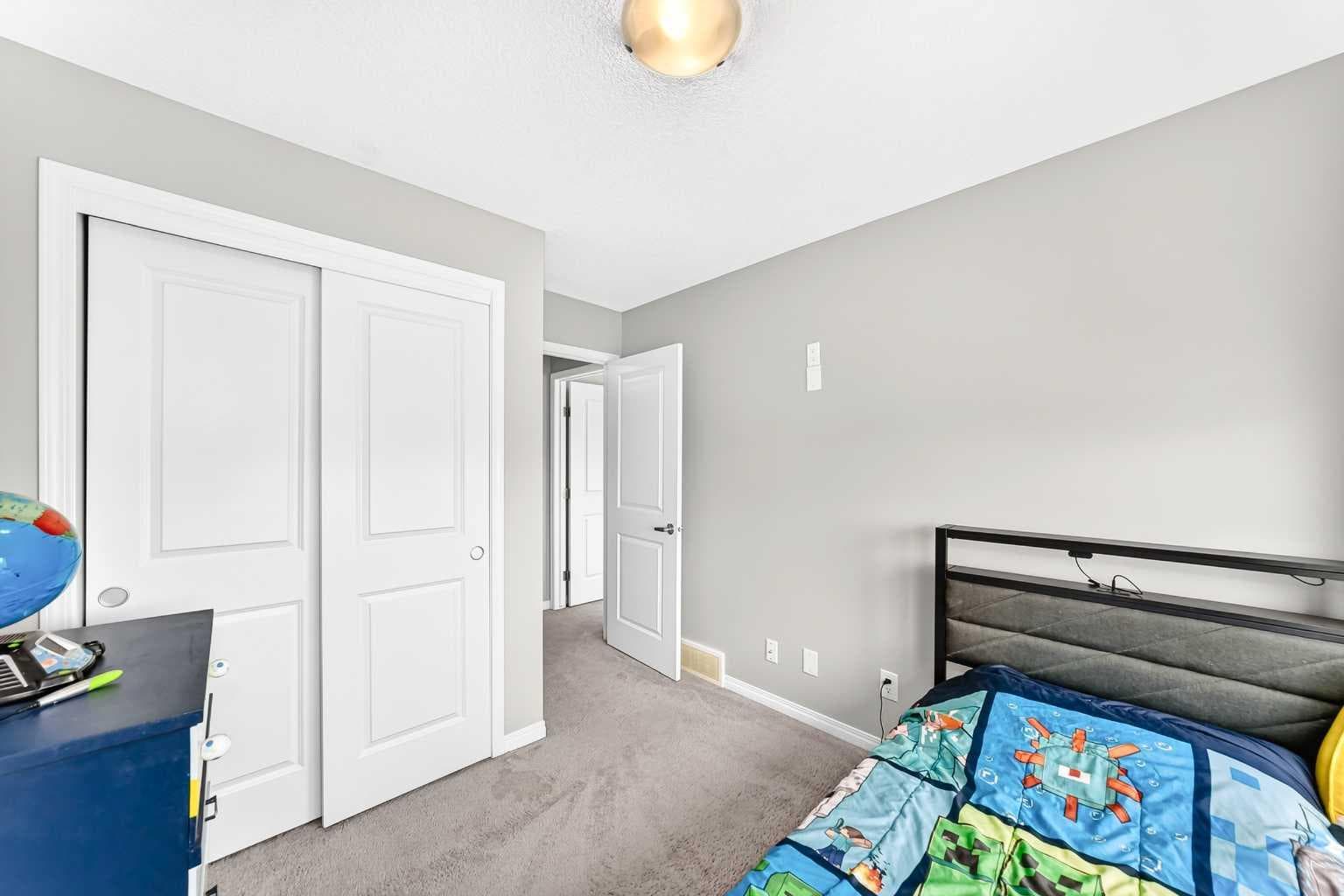 136 Windford Grove SW
