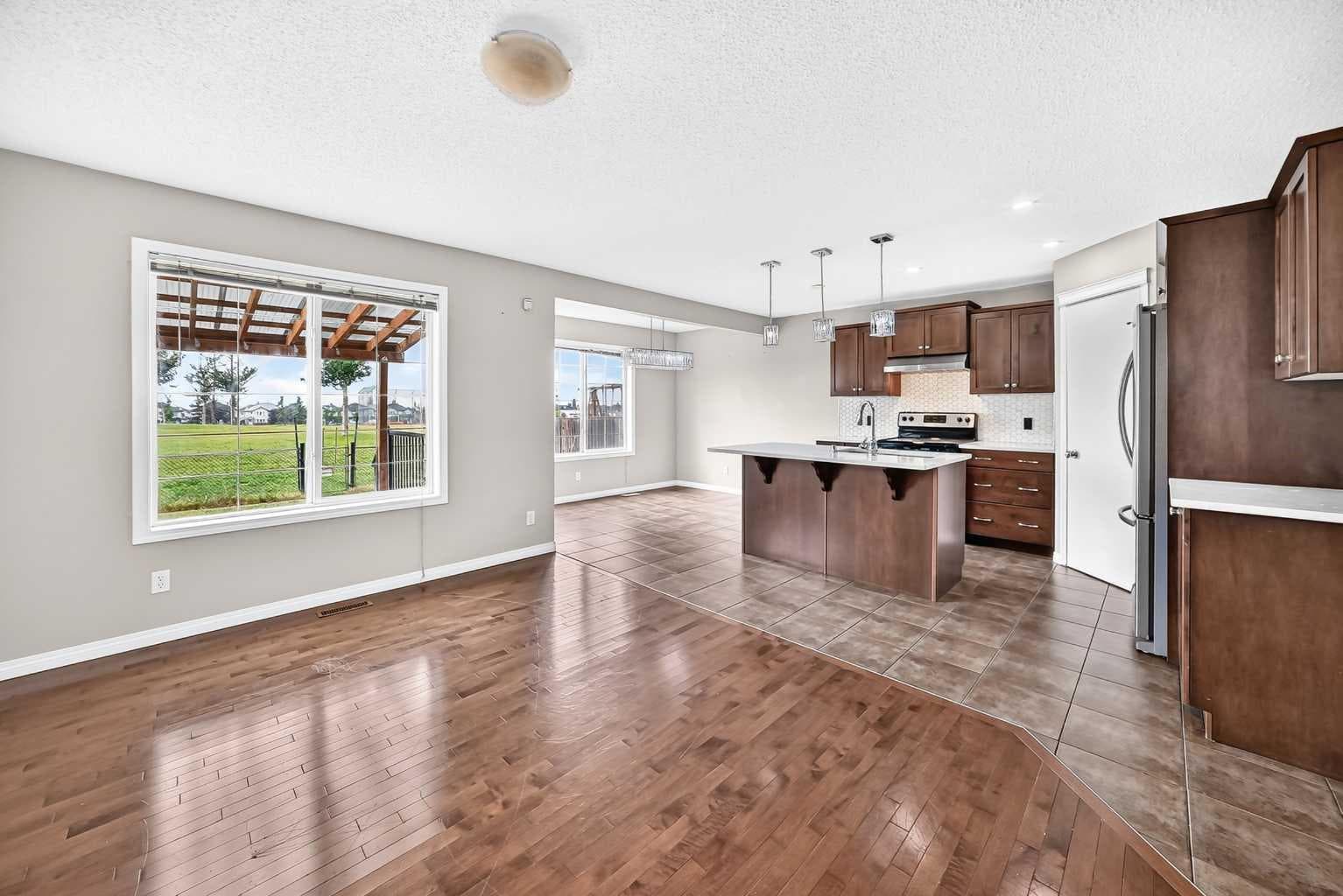 195 Taralake Way 