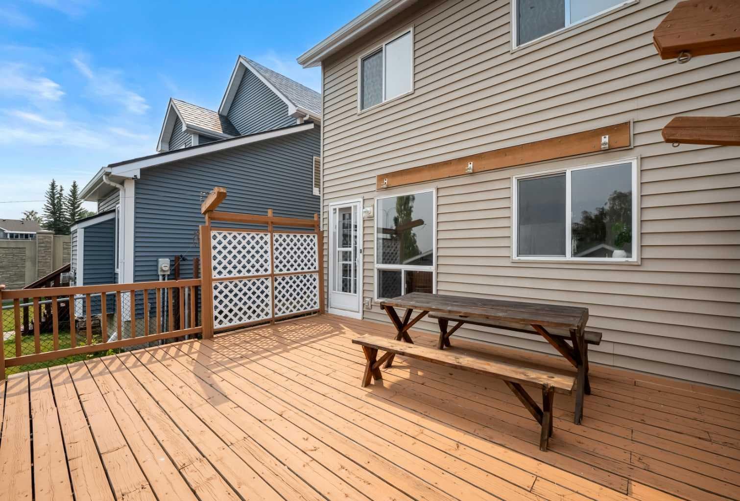 91 Hidden Crescent NW