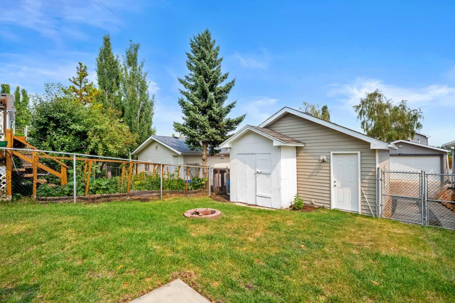 91 Hidden Crescent NW