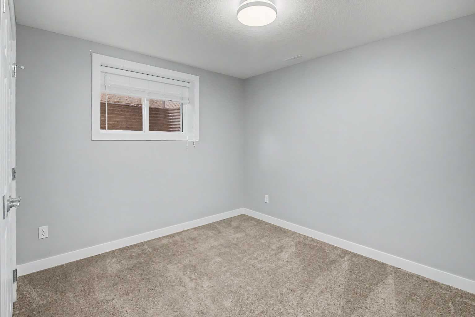 61 Wood Valley Road SW