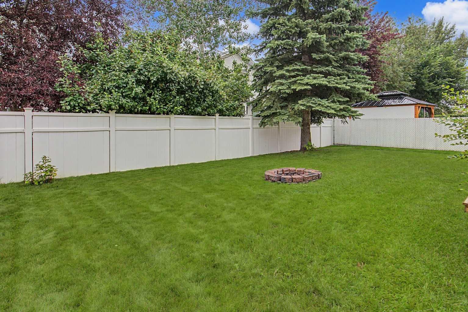61 Wood Valley Road SW
