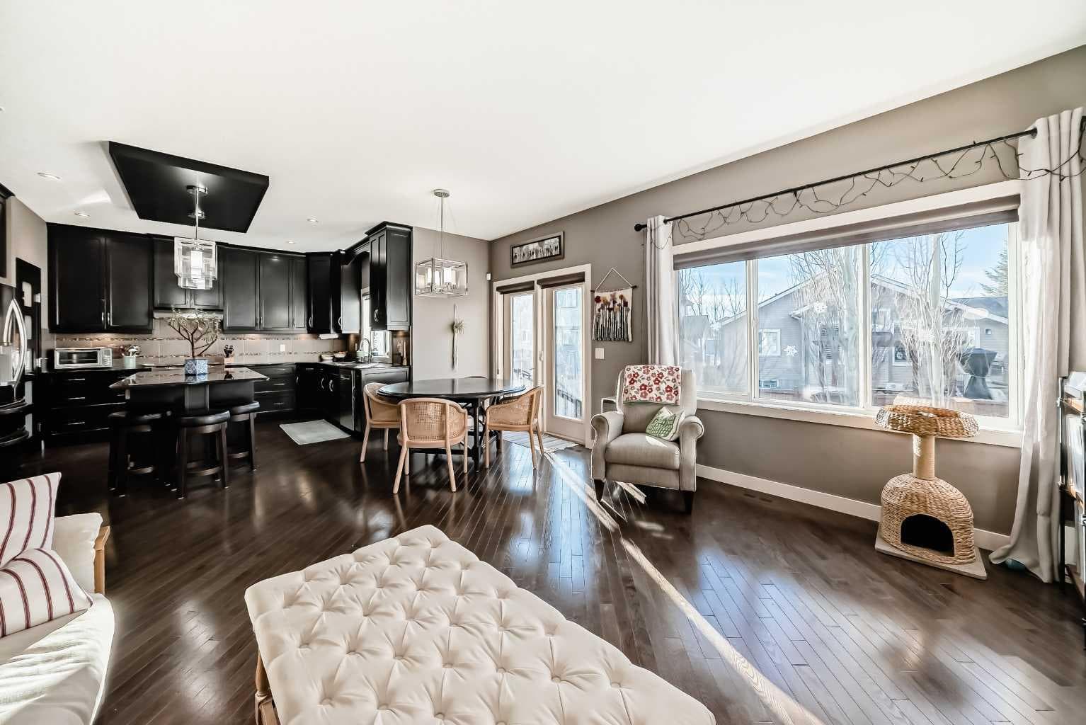 93 Williamstown Green NW