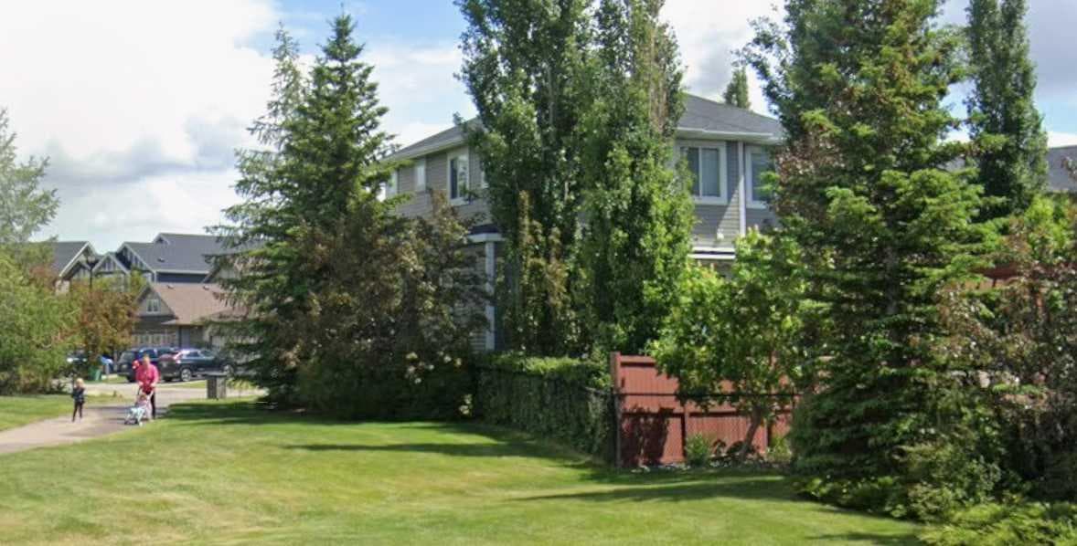 93 Williamstown Green NW