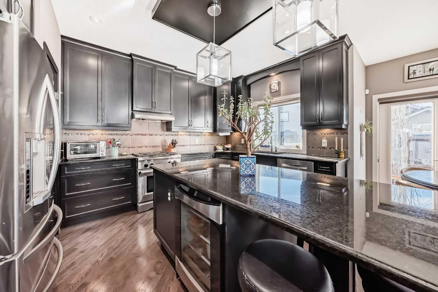 93 Williamstown Green NW