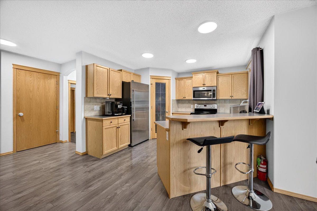 2745 Coopers Manor SW