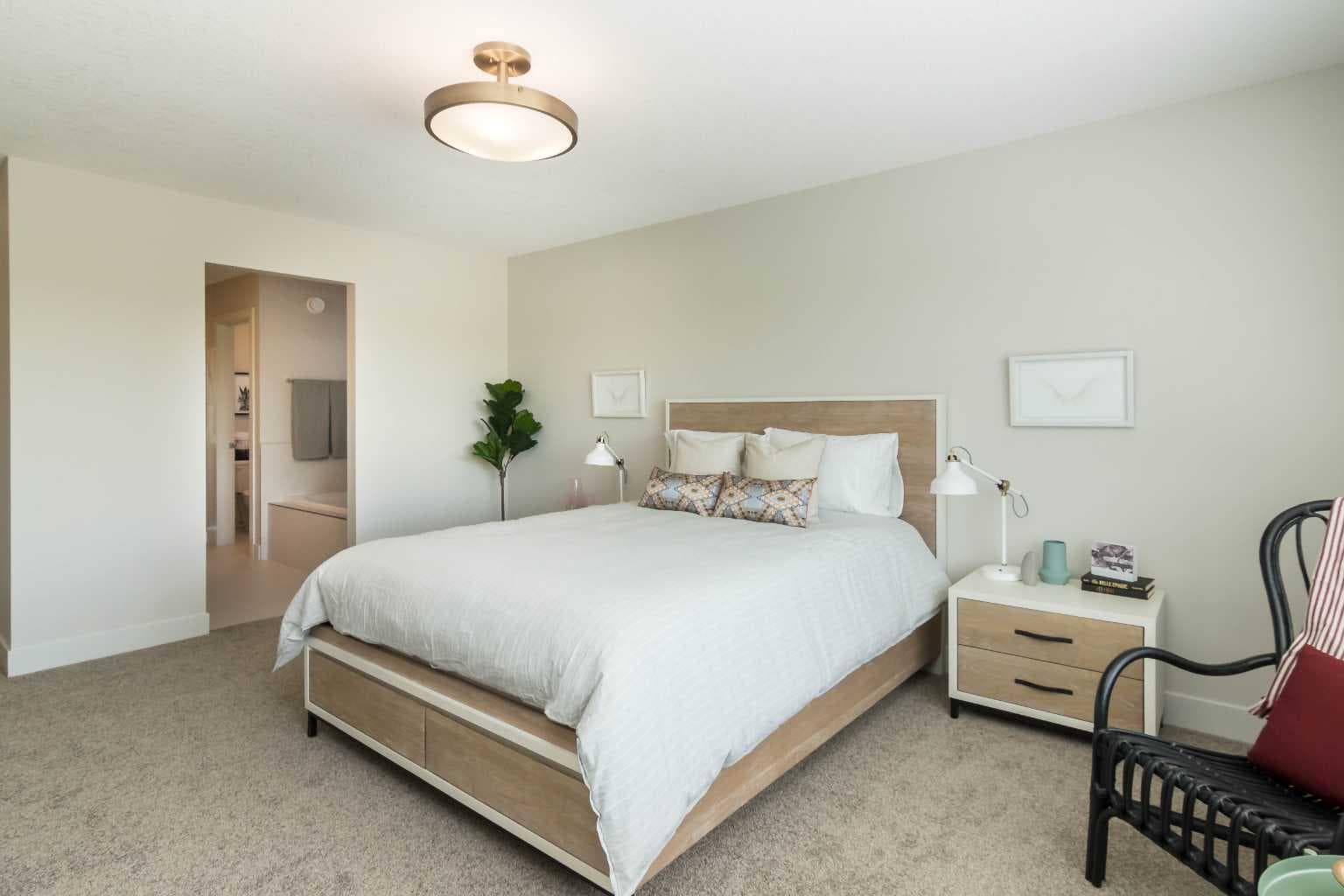 542 Rivercrest View 