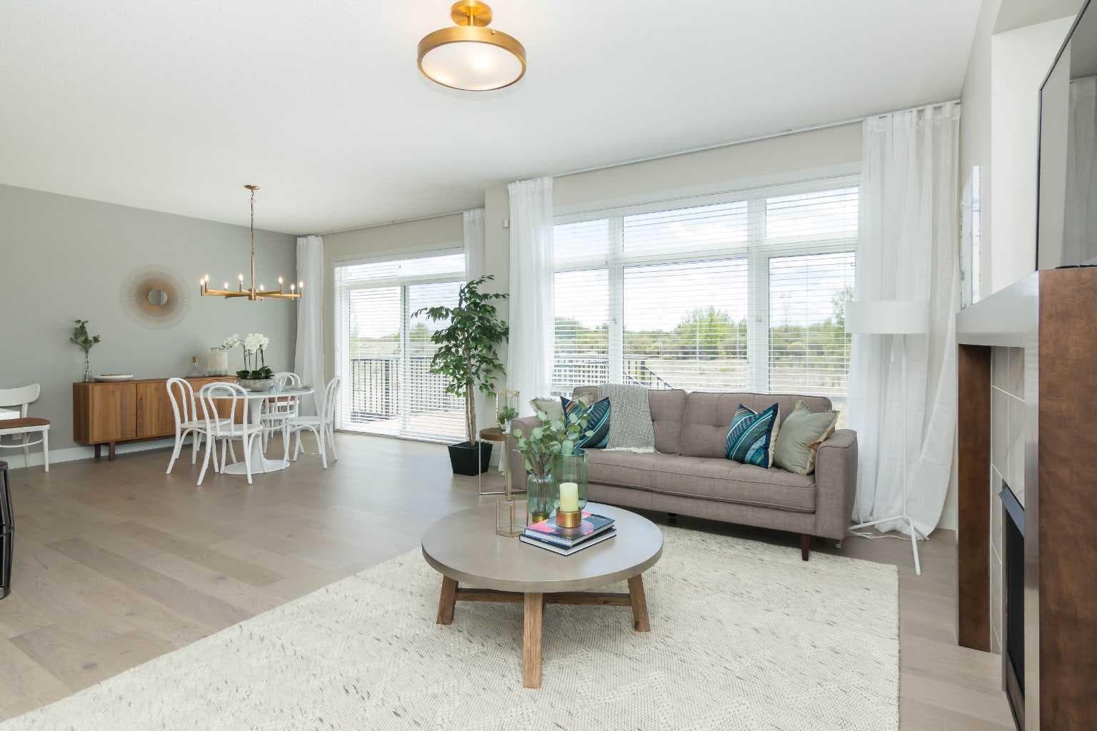 542 Rivercrest View 