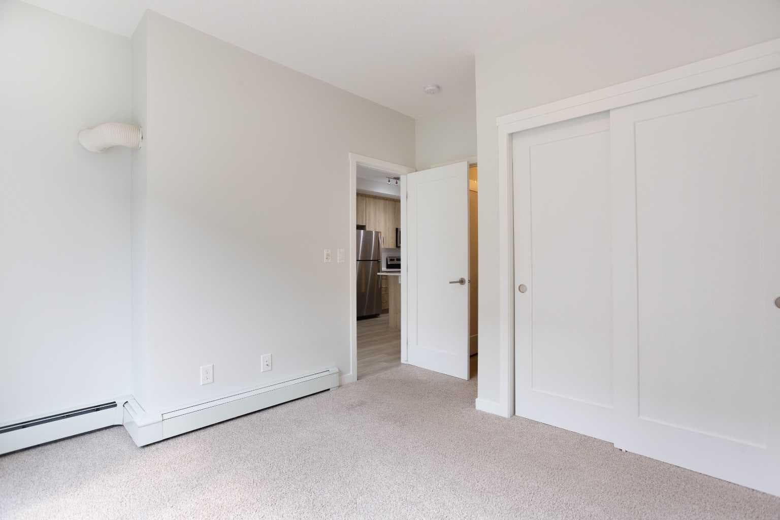 206, 71 Shawnee Common SW
