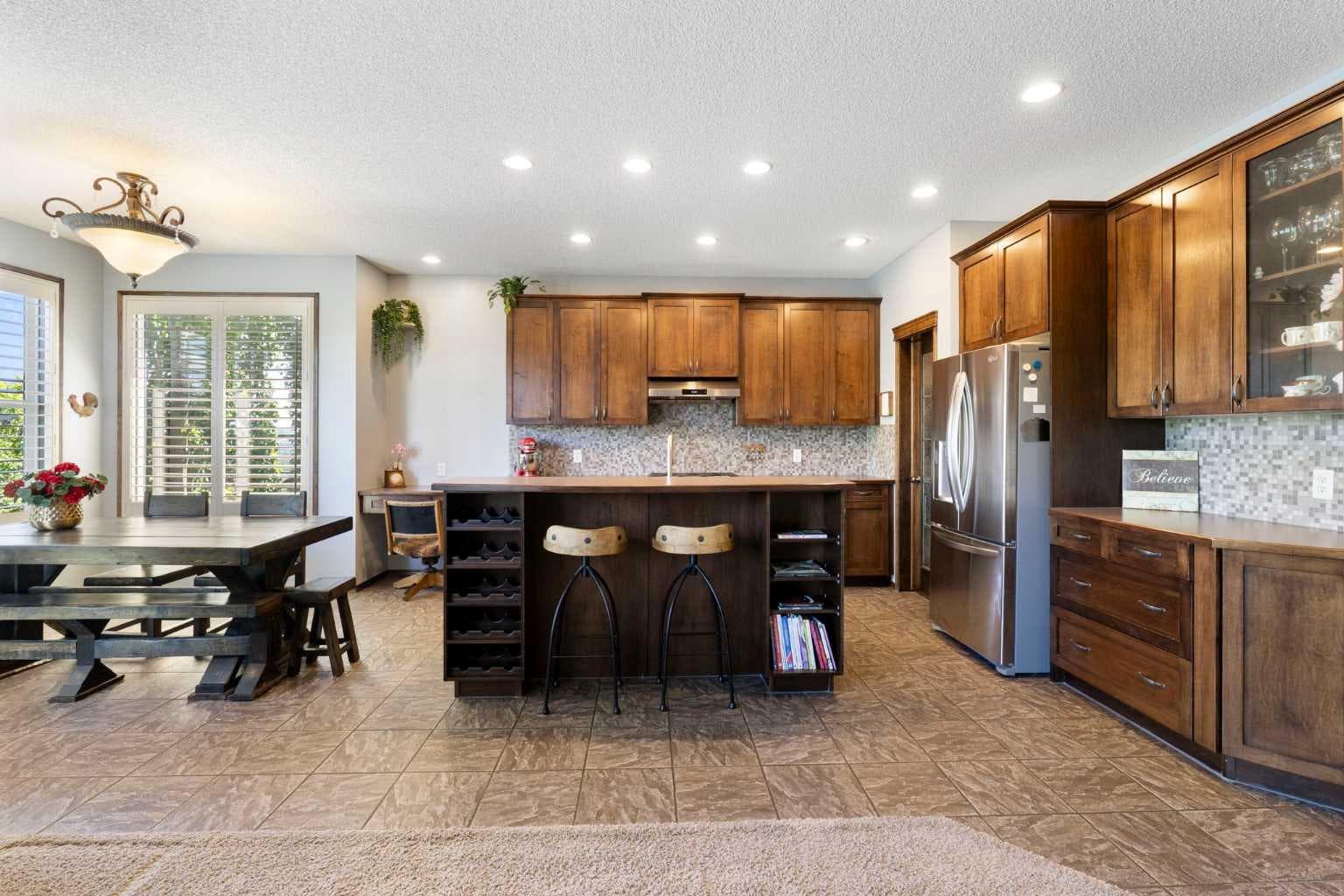 382 Tuscany Ravine Road NW