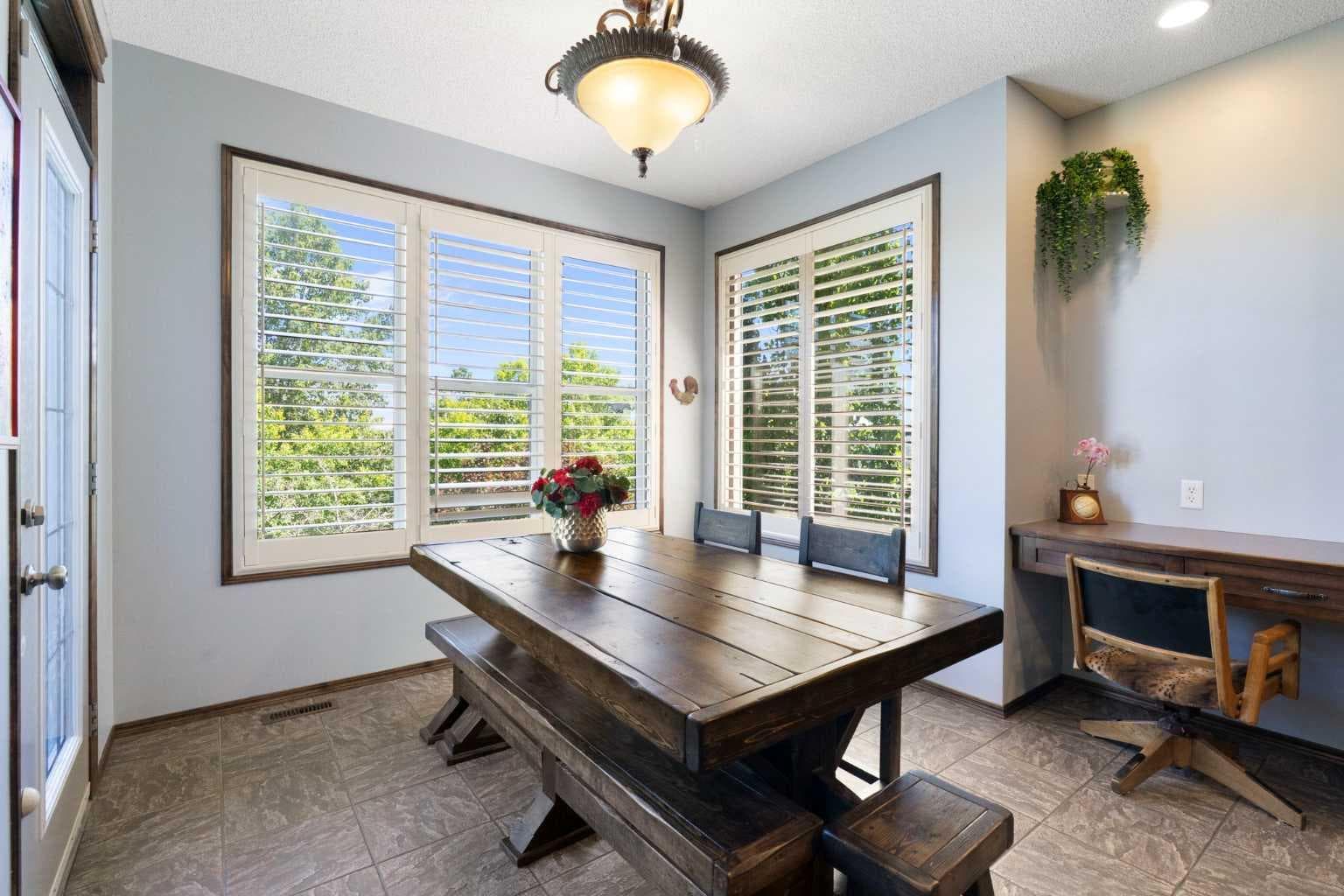 382 Tuscany Ravine Road NW