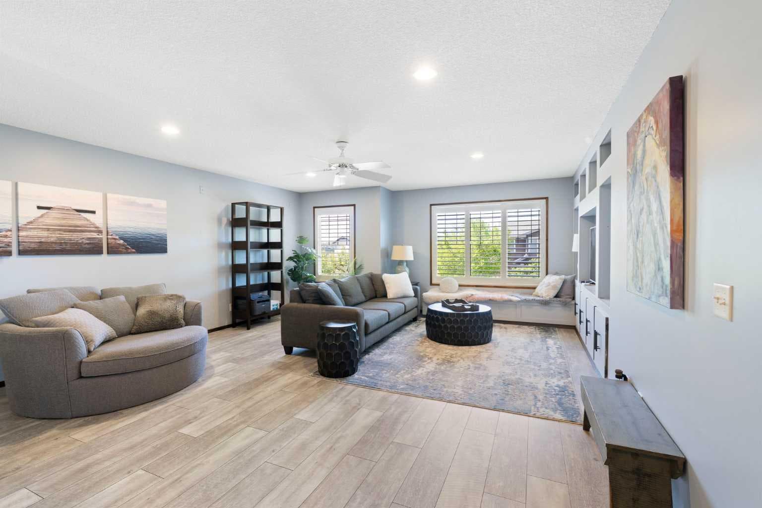 382 Tuscany Ravine Road NW