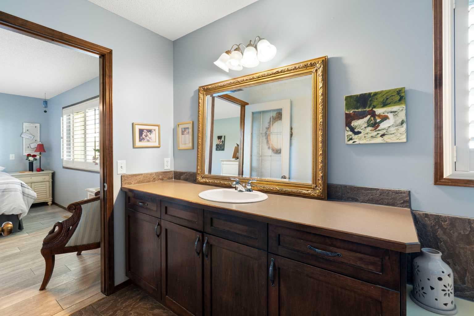382 Tuscany Ravine Road NW