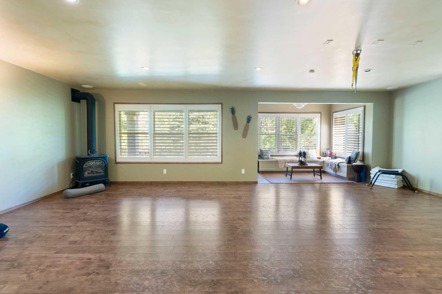 382 Tuscany Ravine Road NW