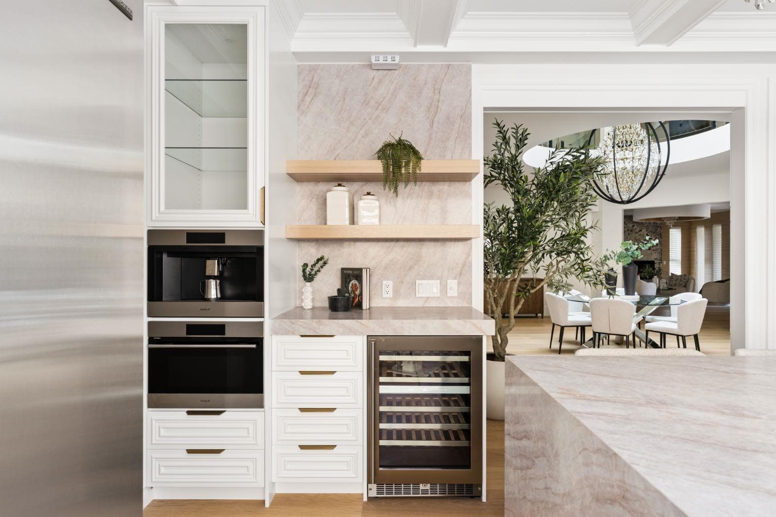 79 Bel-Aire Place SW