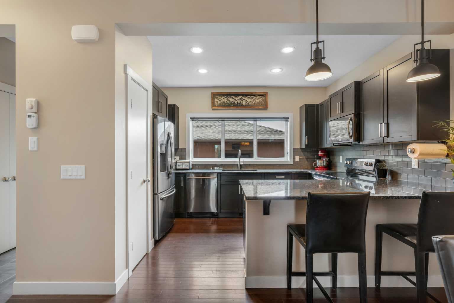 360 Marquis Heights SE