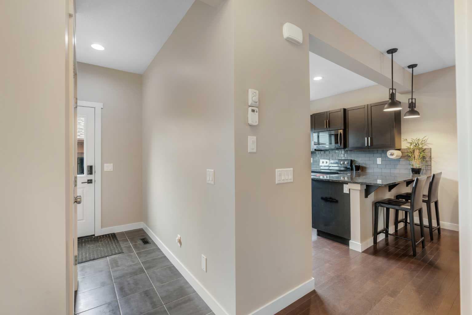 360 Marquis Heights SE