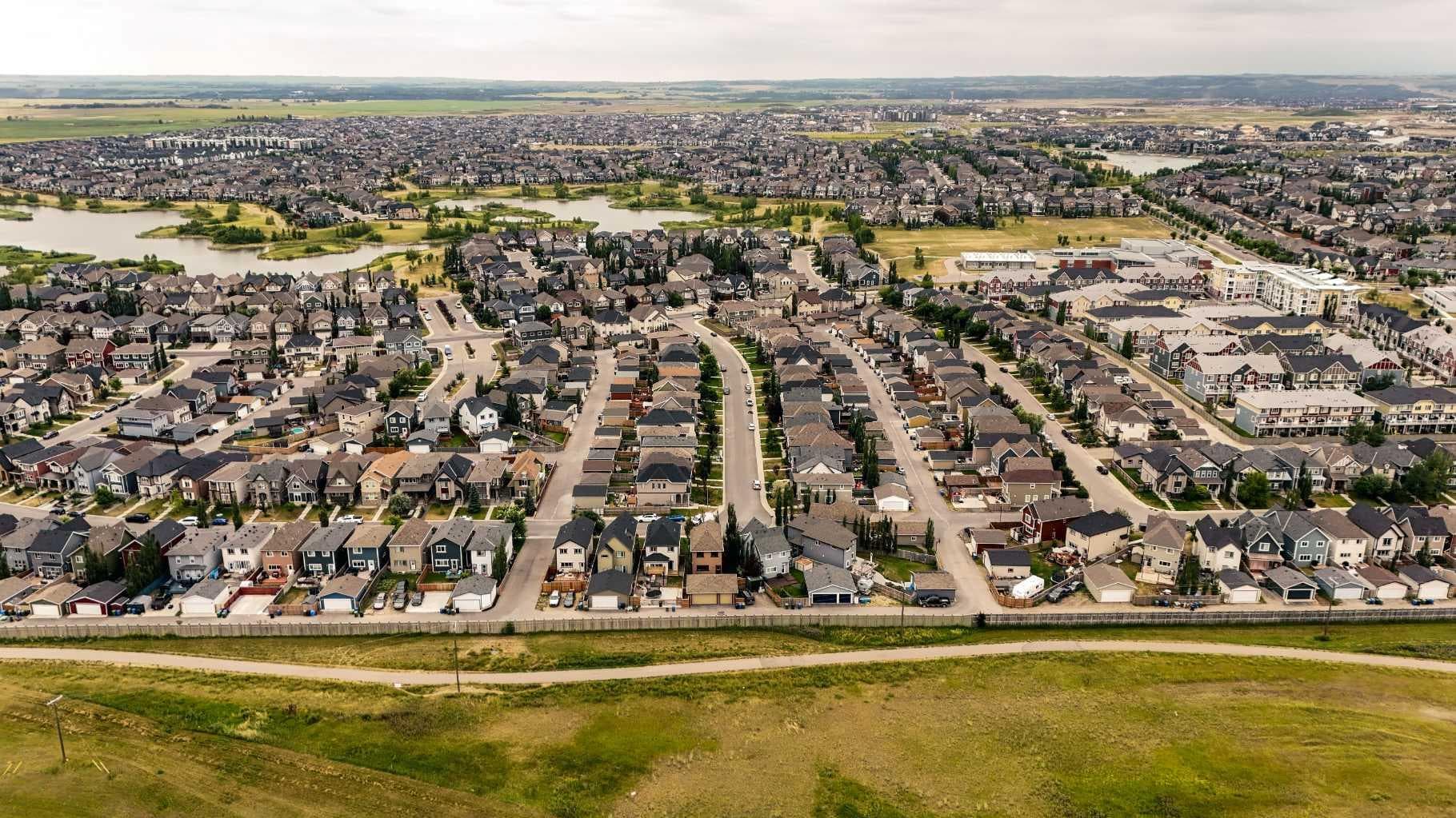 360 Marquis Heights SE