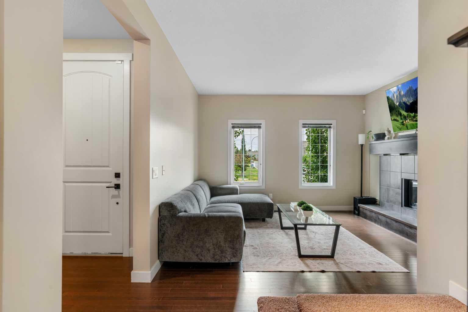 360 Marquis Heights SE