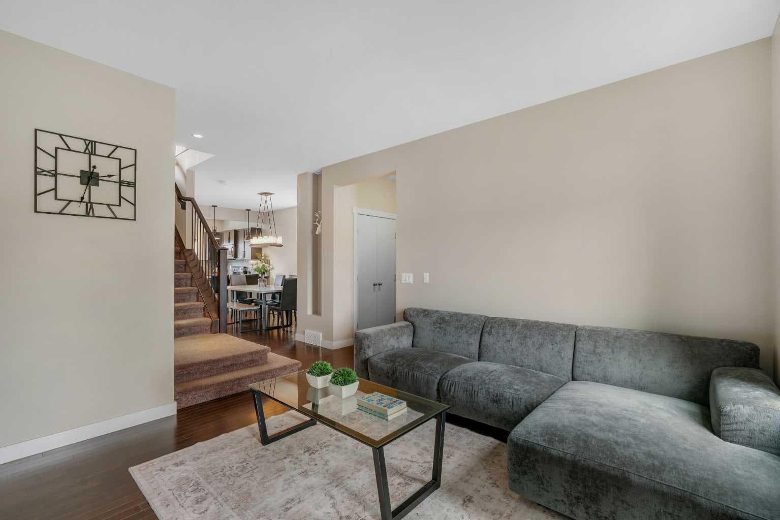 360 Marquis Heights SE
