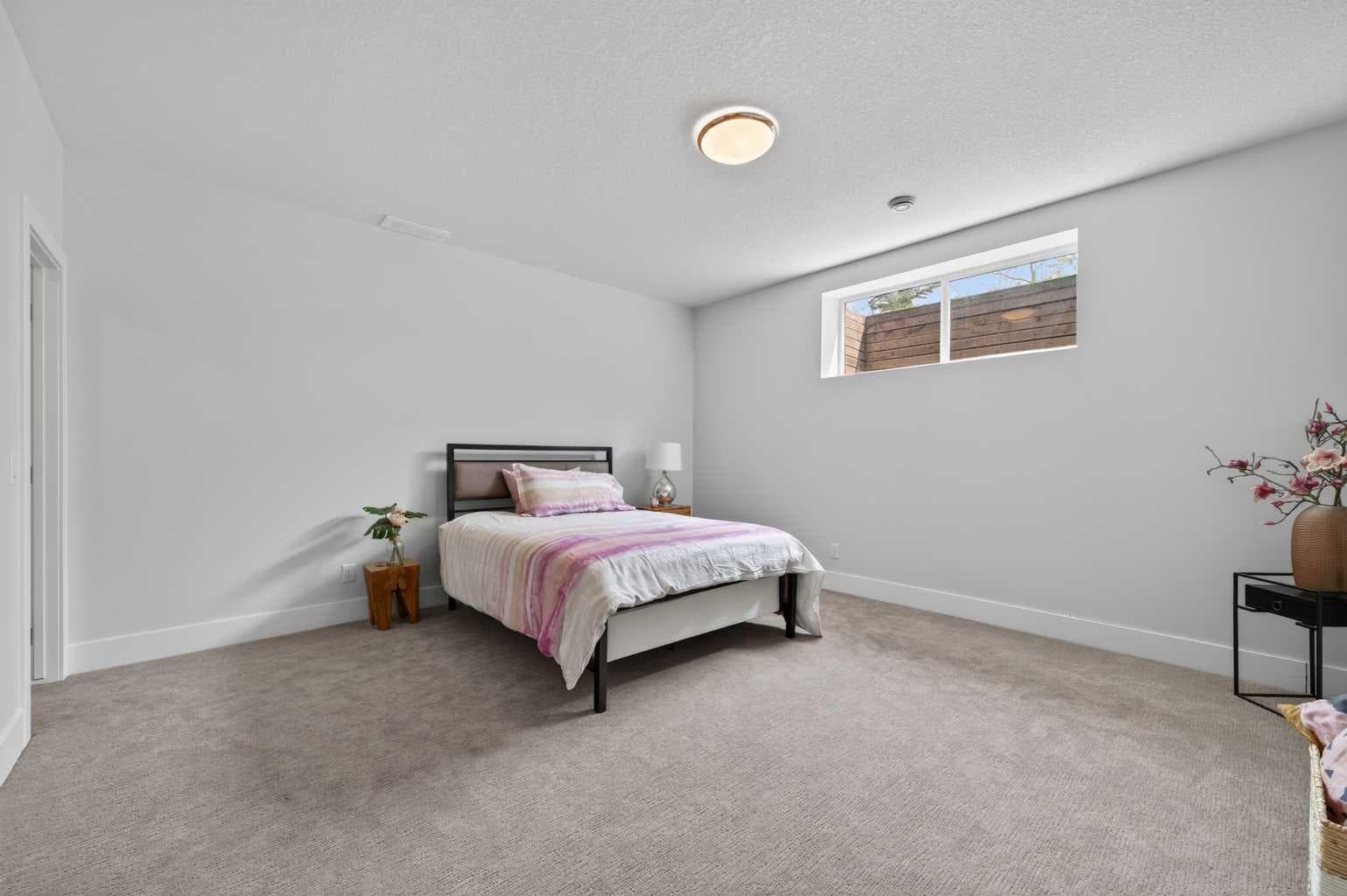 168 Posthill Drive SW