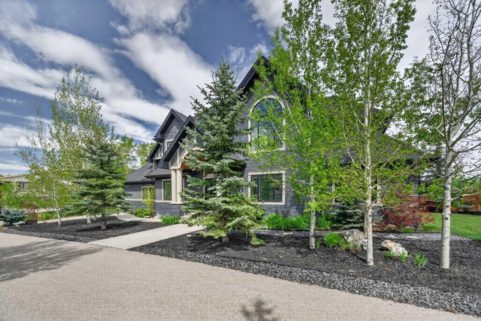 168 Posthill Drive SW