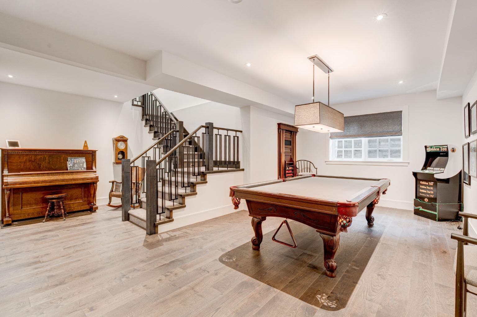 1111 Belavista Crescent SW