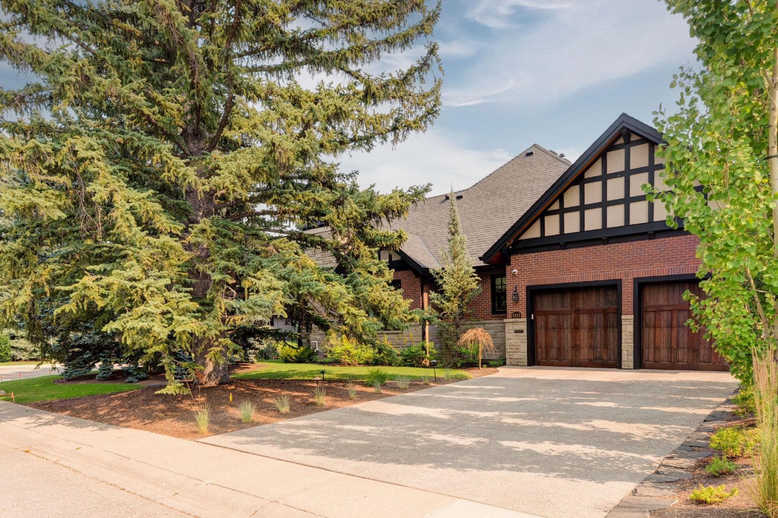 1111 Belavista Crescent SW