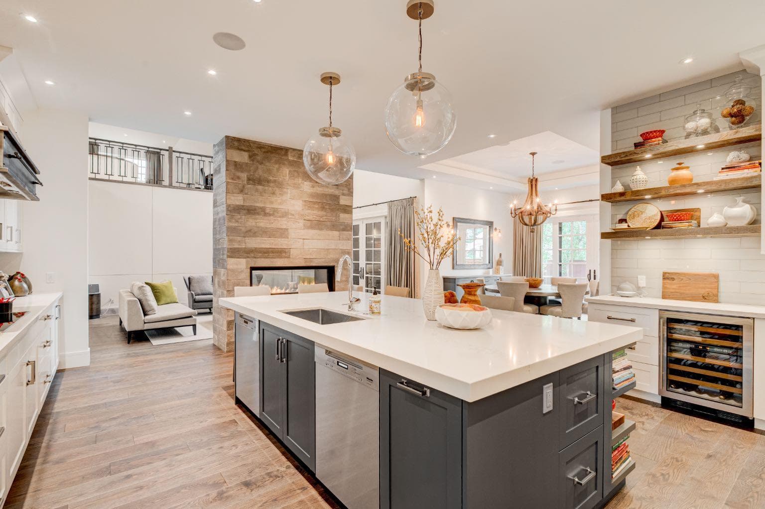 1111 Belavista Crescent SW