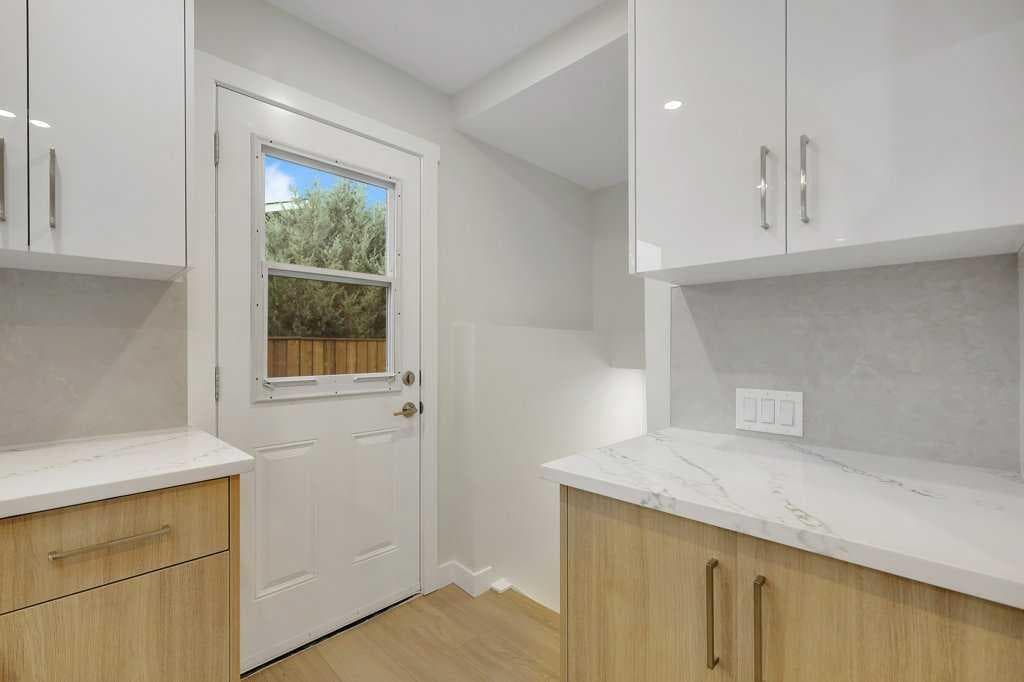 20 Bernard Way NW