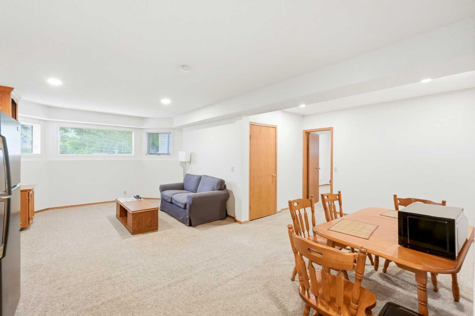 5 Sandpiper Gate NW
