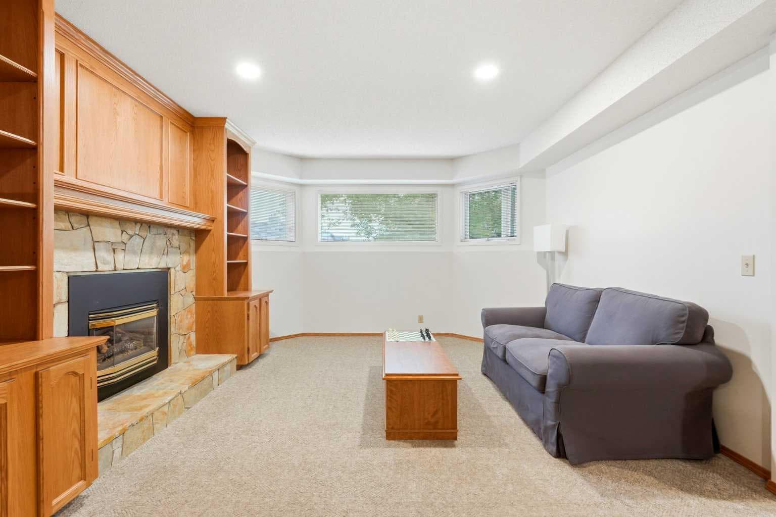 5 Sandpiper Gate NW