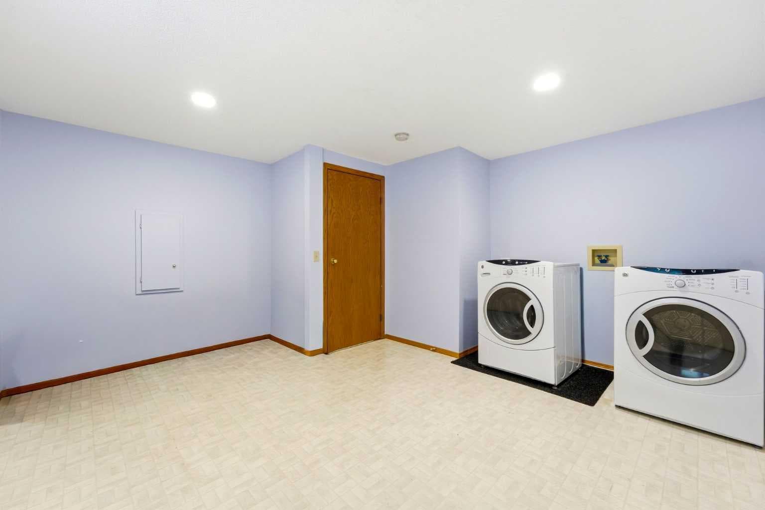 5 Sandpiper Gate NW