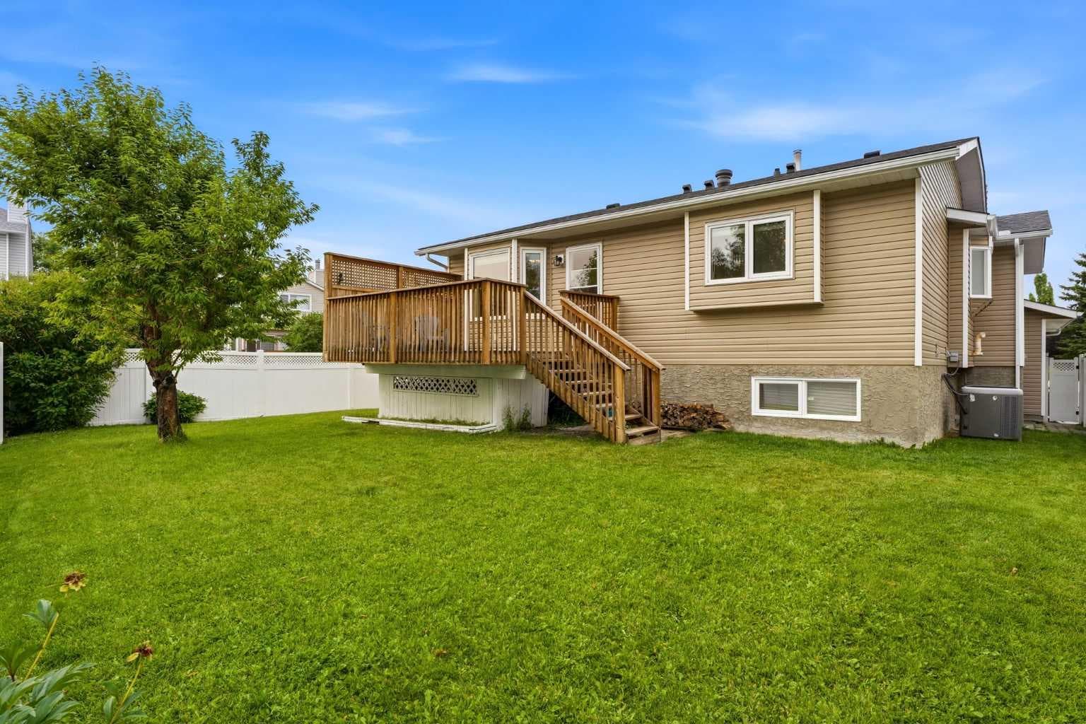 5 Sandpiper Gate NW