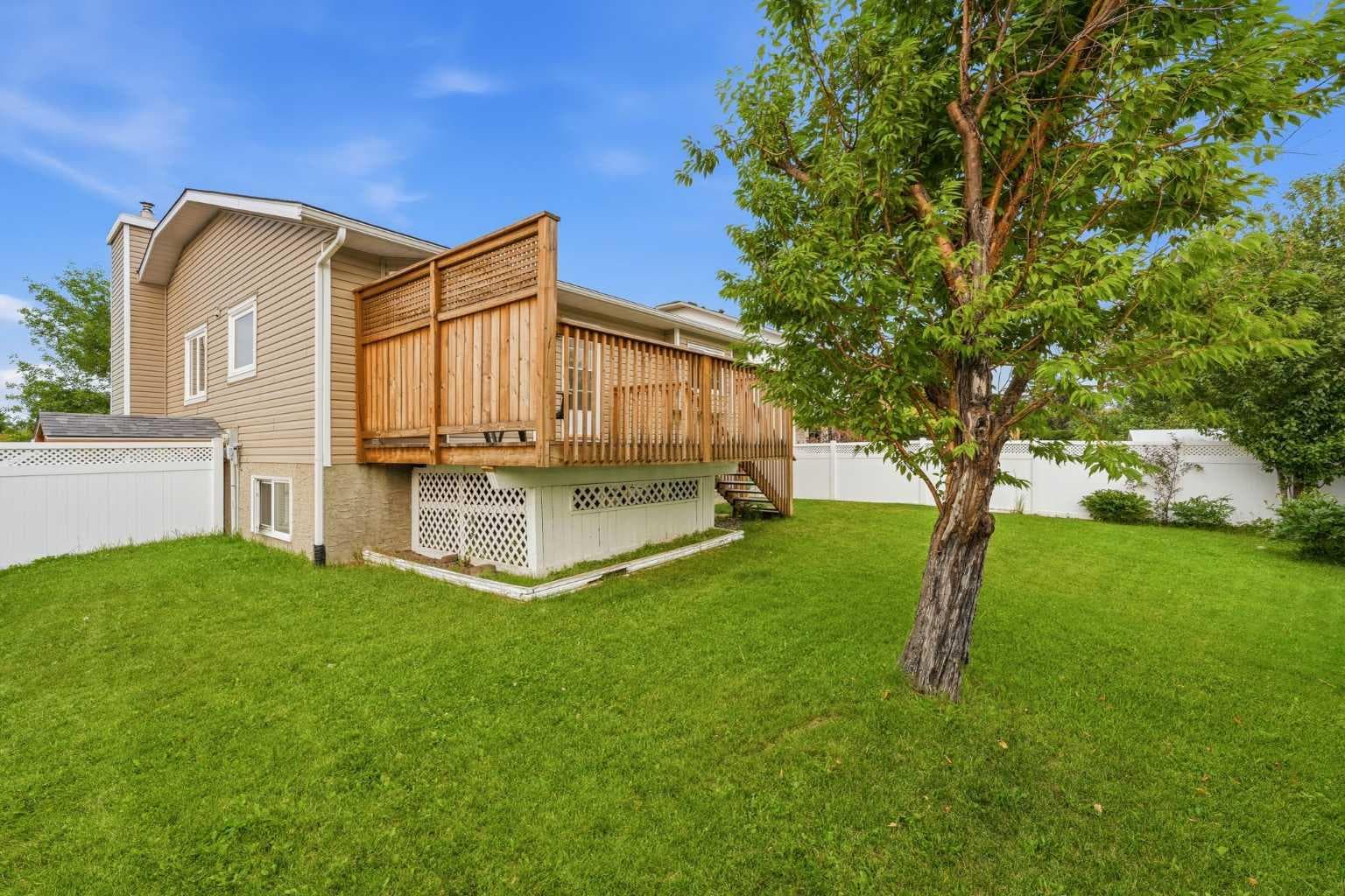 5 Sandpiper Gate NW