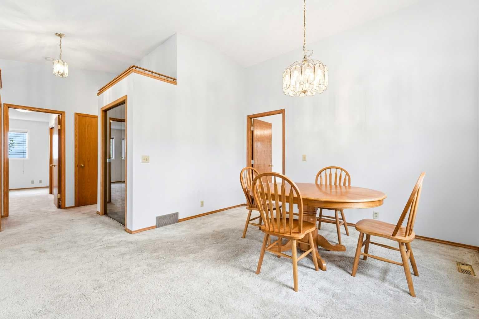 5 Sandpiper Gate NW