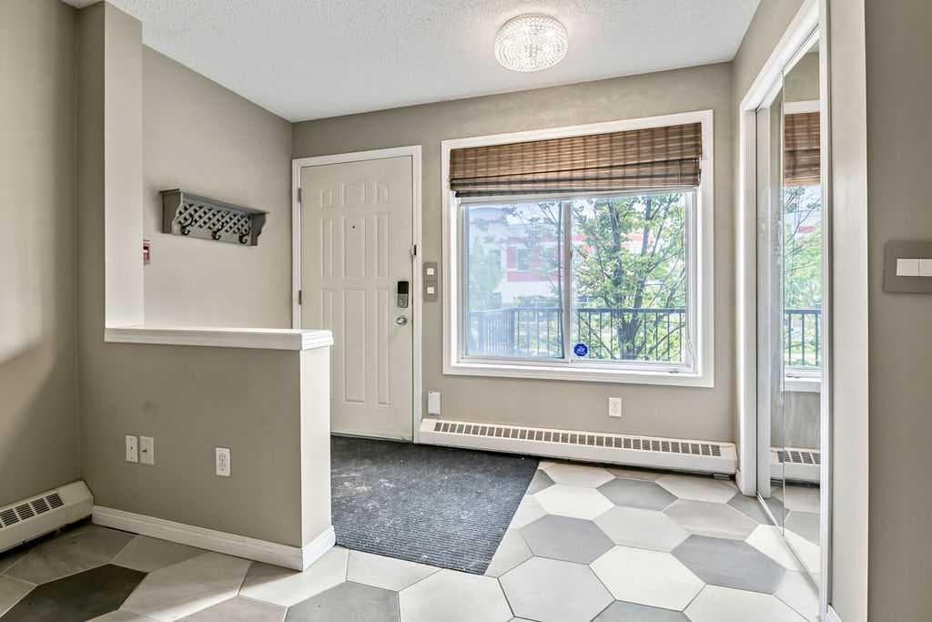 2, 21 Mckenzie Towne Gate SE